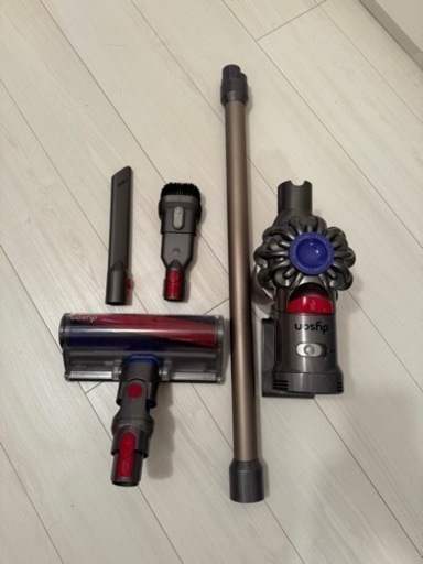 掃除機 dyson V6