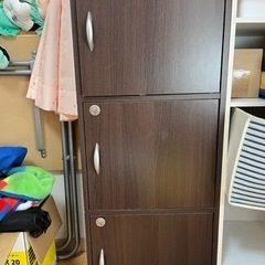 鍵付き3段カラーボックス