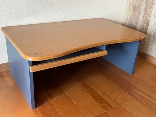 コンセント付きローテーブル　パソコンデスクとしても使用可能