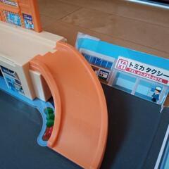 【あけます】中古トミカにぎやかサウンドタウンの画像