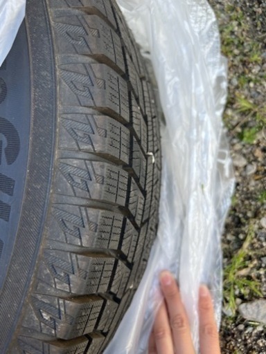 スタットレスタイヤホイール付き4本セット　165/70R14  2022年12月購入　3ヶ月のみ使用