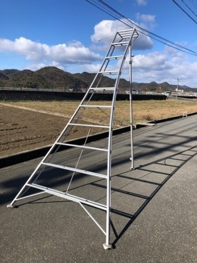 園芸三脚ほぼ新品