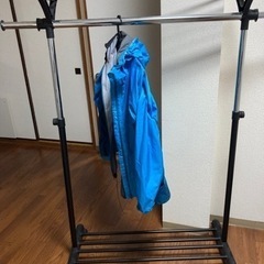 商談中　ハンガーラック
