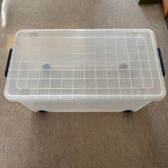 コロ付き　衣装ケース　深型の画像