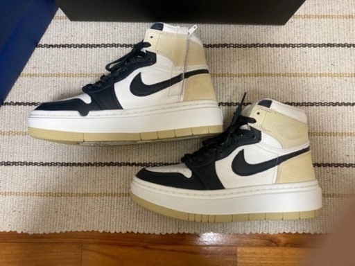 昨日購入しました　WMNS AIR JORDAN 1 ELEVATE HIGH
