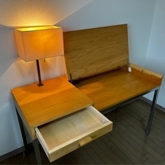 照明 引出し付きテーブル椅子付き　美品値下げの画像