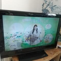 HITACHI 32型テレビ(説明書付き)