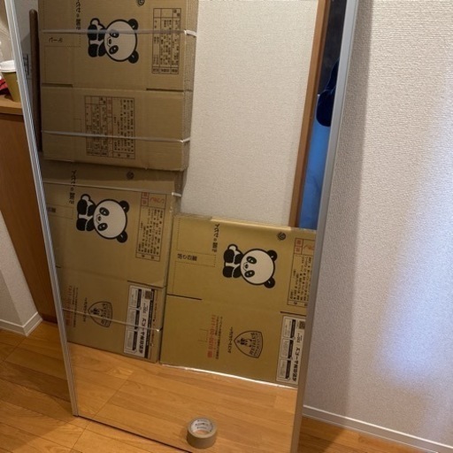 定価約三万円　割れない軽量鏡　80✖️150cm