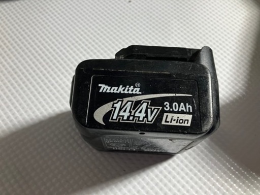 マキタ　ディスクグラインダー　14.4v  ※バッテリー無し