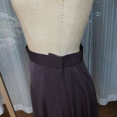 フレアースカート　シルエットが素敵です　美品　服　Mの画像