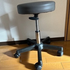 回転イスの画像