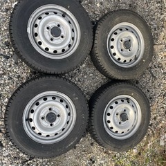 決まりました　三菱純正ホイール付きブリヂストンスタッドレスW300   145/80R12  80/78  (145R12　6PRと同じ）　４本セット