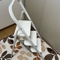 折りたたみはしご