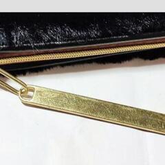 新品✨megumikanzakiファー クラッチバック✨の画像