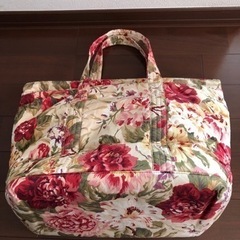 ⭐️ラルフローレン　布製バッグ（花柄）の画像