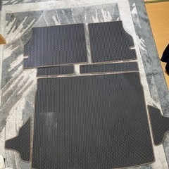 フォレスター　ｅ-BOXER ラゲージマット