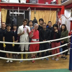 狛江市の一橋交差点のワンツーボクシング会員募集中