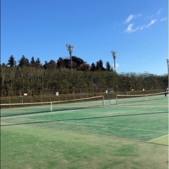 掛川で土日祭日に硬式テニスをしませんか？(中級以上)