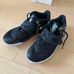 NIKE KyrieFlytrap3EP バッシュ