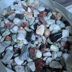 庭石　砂利　玉石　玉砂利　20〜40キロ