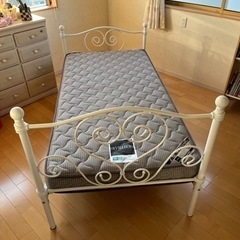 山新オリジナルシングルベッドマットレス+パイプフレームセット (茨城