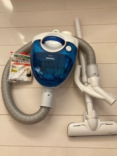 TOSHIBA製掃除機（コード式）