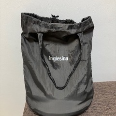 Inglesina テーブルチェアの画像