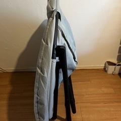 コストコ　折りたたみソーサーチェアー　グレーの画像
