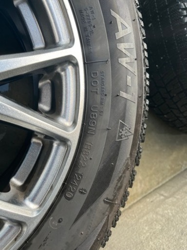 2020 スタッドレスタイヤ　ホイール 四本セット　195/65R 15 タイヤチェーン付き