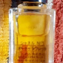 🧴CHANEL NO5 香水 4.5ml ミニチュア 箱付き 未使用 パリ産 高級 ブランドの画像