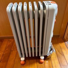 デロンギオイルヒーター　暖める目安8畳～10畳の画像