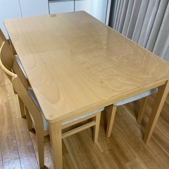 ダイニングテーブル1式セットの画像