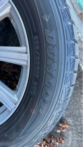 スタッドレス225/60R17　スバルフォレスター