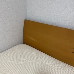 クイーンベット　マットレスフレーム付き