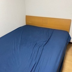 クイーンベット　マットレスフレーム付き
