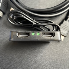 ほぼ新品 HDMI 分配機 2画面 同時出力 1入力2出力の画像