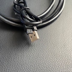 ほぼ新品 HDMI 分配機 2画面 同時出力 1入力2出力の画像