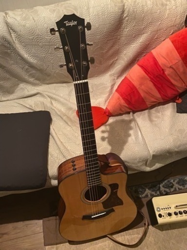 《売ります》Taylor 210ceローズウッドPlus 中古