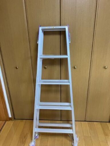 アルインコ脚立（新品同様）＜車で引取可能な方限定＞