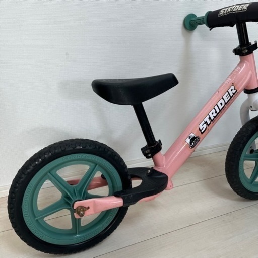 ①STRIDER（ストライダー） XLARGEコラボ限定カラー