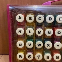 パンチ40個セット　ホールパンチ　パンチホール　赤ケースの画像