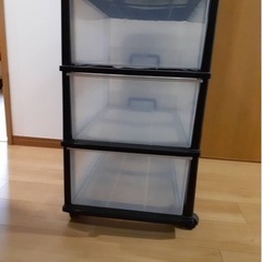 衣装ケースの画像