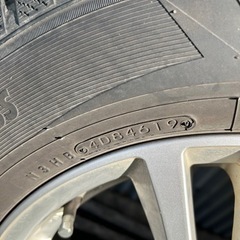 【19年製】215/65R16 スタッドレスタイヤの画像