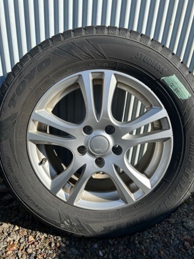 【19年製】215/65R16 スタッドレスタイヤ