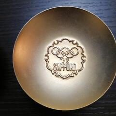 1972 札幌オリンピック 金盃銀盃 

の画像