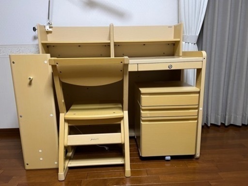 値下げしました！OKAMURA（オカムラ）ピエルナ学習机