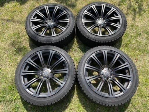 ほぼ新品　225/45/18 スタッドレスタイヤ(ダンロップ)