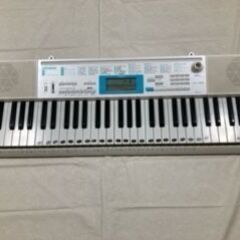 カシオキーボード LK-215 ソングブック・マイク付き  Casio's keyboard "LK-215"  这是卡西欧的键盘“LK-215”の画像