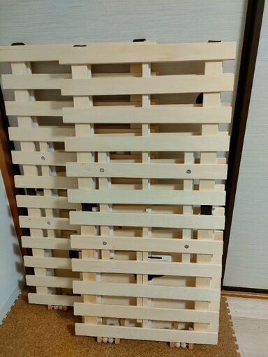 ニトリ2つ折りすのこ２つセット