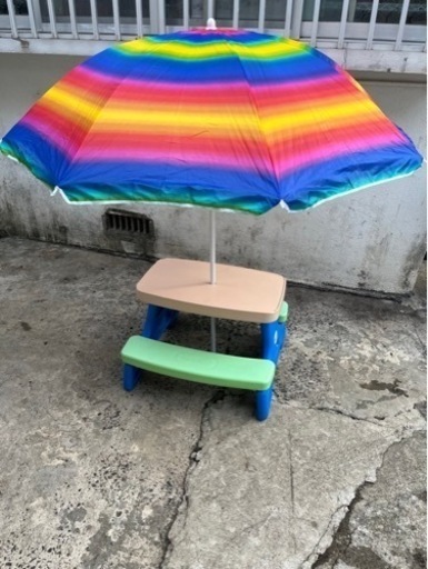 Little Tikes リトルタイクスピクニックテーブル4人掛けパラソル付き⛱️折畳テーブル4人掛け?必読
